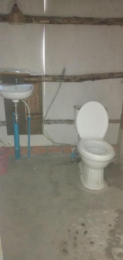 About Sarin Homestay Battambang Bagian luar foto